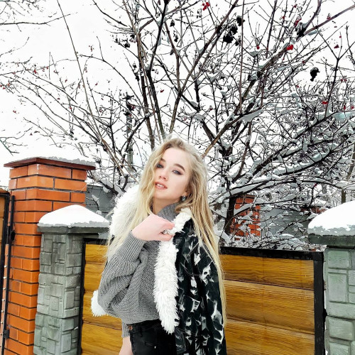 Анжелика Вишняковa