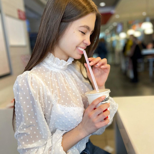 Елизавета Поповa