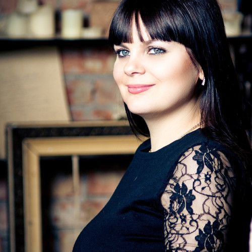 Алёна Беляковa