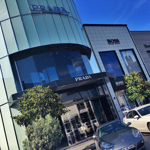 Изабелла Лазаревa