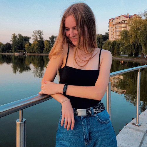 Жанна Ковалёвa