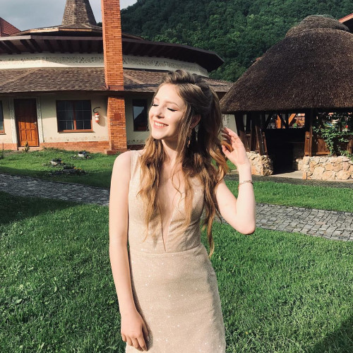 Галина Белоусовa