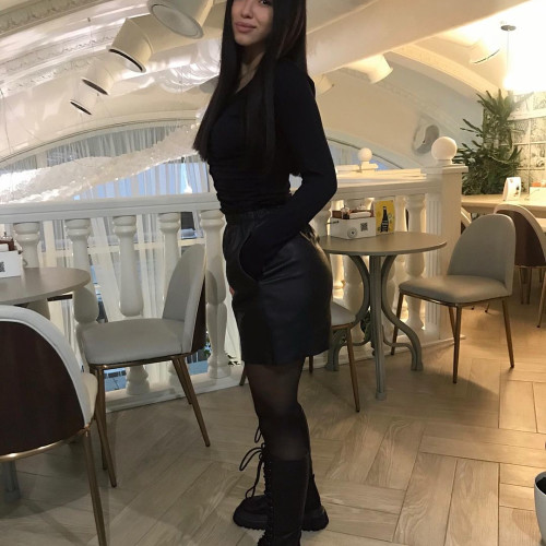 Искра Поповa