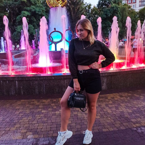 Доминика Марковa