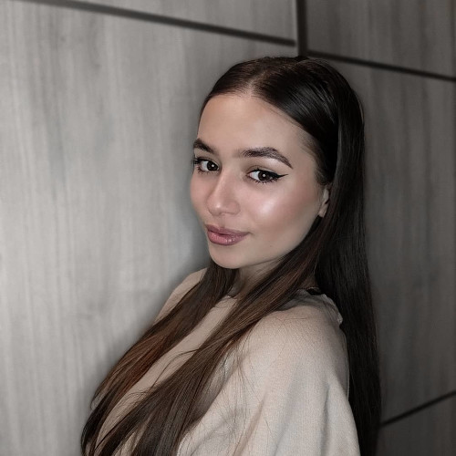 Доминика Виноградовa