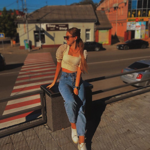 Ева Мартыновa