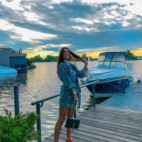 Алёна Макаровa