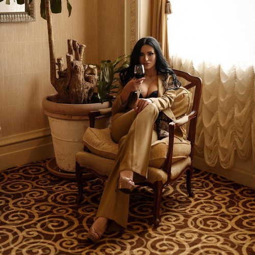 Майя Поповa